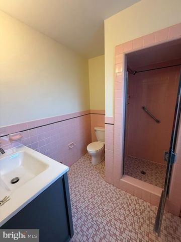 152 E CHURCH RD, Elkins Park, PA 19027
