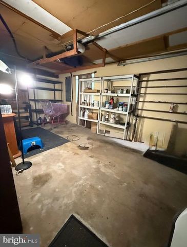 152 E CHURCH RD, Elkins Park, PA 19027