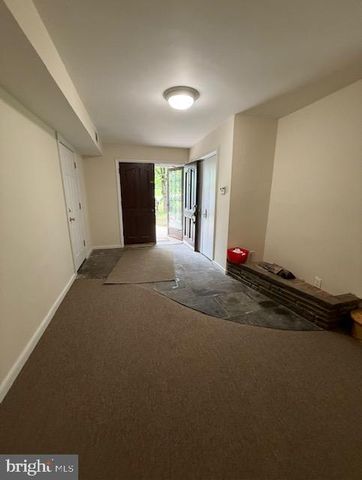 152 E CHURCH RD, Elkins Park, PA 19027