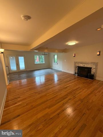 152 E CHURCH RD, Elkins Park, PA 19027