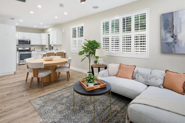 28388 Mayfair, Valencia, CA 91354