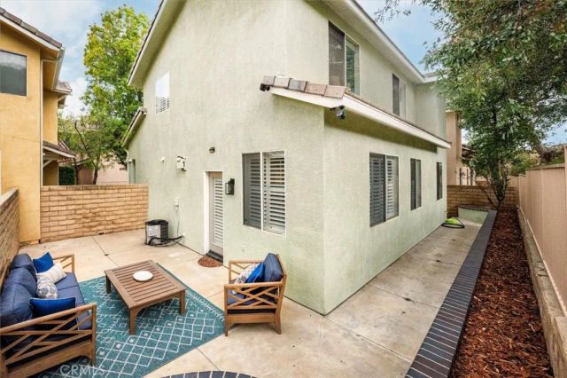 28388 Mayfair, Valencia, CA 91354