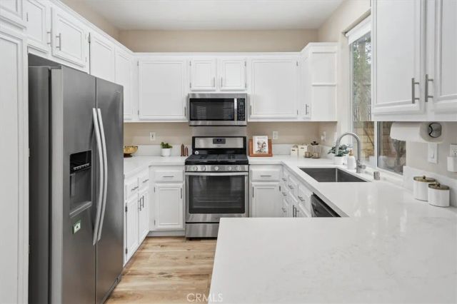 28388 Mayfair, Valencia, CA 91354