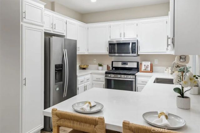 28388 Mayfair, Valencia, CA 91354