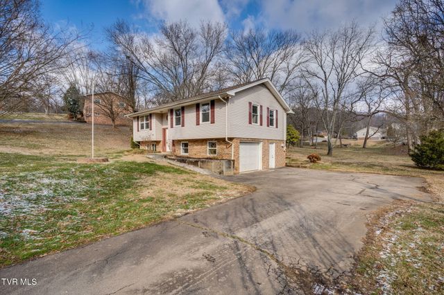4205 Rock Rose Circle, Kingsport, TN 37664