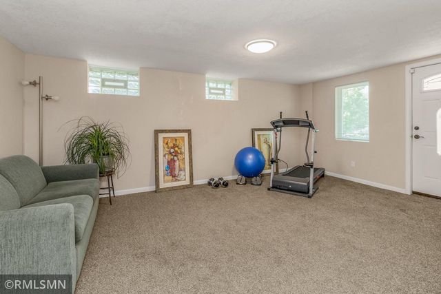 1440 Mcafee Street, Saint Paul, MN 55106