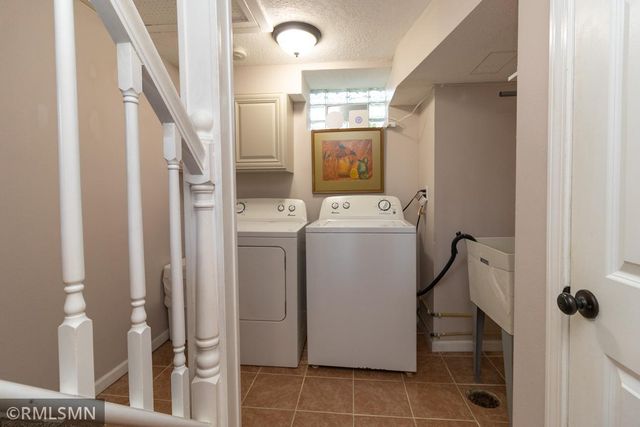 1440 Mcafee Street, Saint Paul, MN 55106