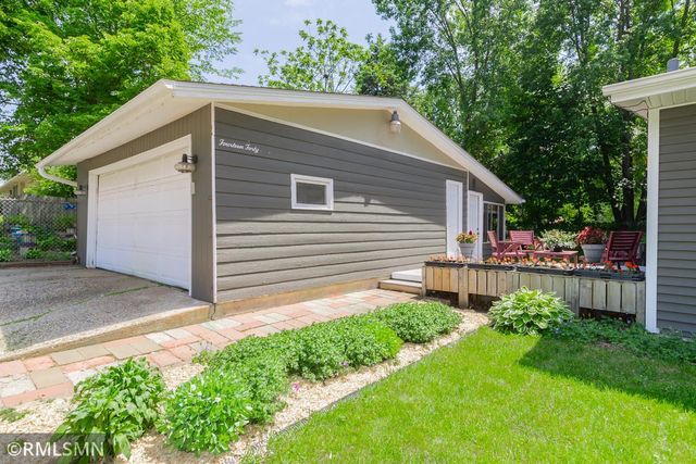 1440 Mcafee Street, Saint Paul, MN 55106