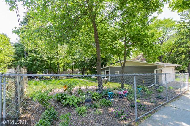 1440 Mcafee Street, Saint Paul, MN 55106