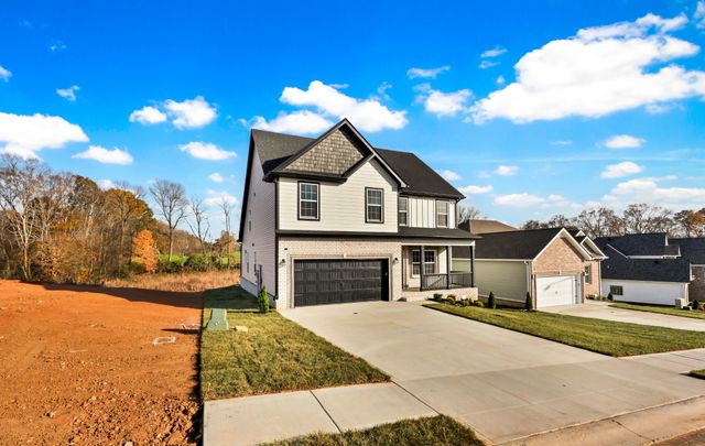 1165 Mourning Cloak Dr, Clarksville, TN 37043