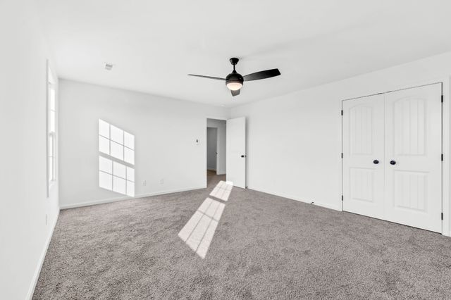 1165 Mourning Cloak Dr, Clarksville, TN 37043