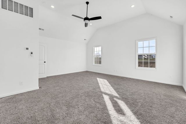 1165 Mourning Cloak Dr, Clarksville, TN 37043