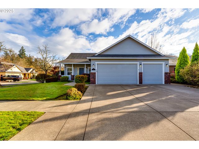 4699 SYMPHONY Dr, Eugene, OR 97404