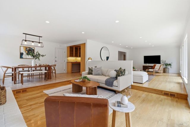 23 Terra Linda Dr, San Rafael, CA 94903