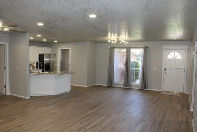14813 Twelve Oaks Drive, Choctaw, OK 73020