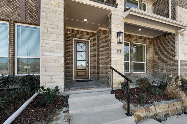 1818 Wittington Place, Farmers Branch, TX 75234