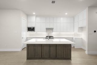 1818 Wittington Place, Farmers Branch, TX 75234