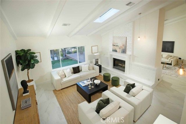 29846 Triunfo Drive, Agoura Hills, CA 91301