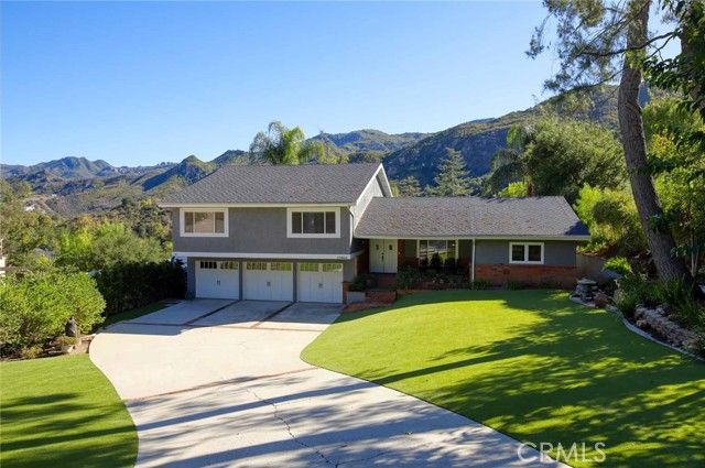 29846 Triunfo Drive, Agoura Hills, CA 91301