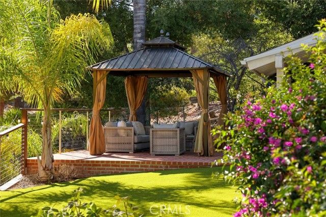 29846 Triunfo Drive, Agoura Hills, CA 91301