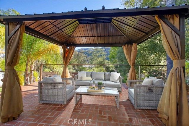 29846 Triunfo Drive, Agoura Hills, CA 91301