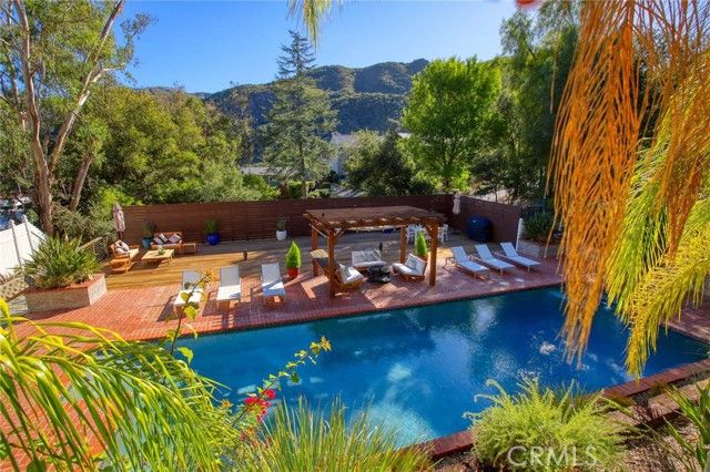 29846 Triunfo Drive, Agoura Hills, CA 91301
