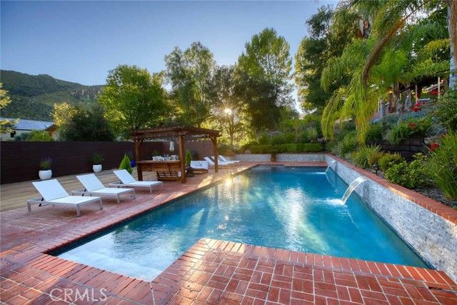 29846 Triunfo Drive, Agoura Hills, CA 91301