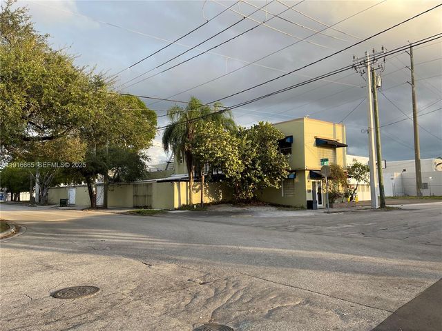 2299 NW 25th Avenue, Miami, FL 33142
