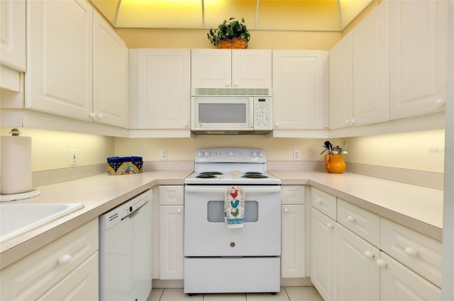 1102 GONDOLA PARK DRIVE 1102, Venice, FL 34292