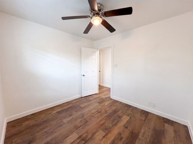 832 Central Drive, Bedford, TX 76022