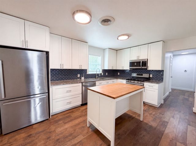 832 Central Drive, Bedford, TX 76022