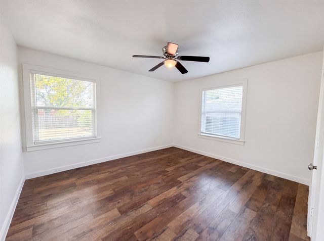 832 Central Drive, Bedford, TX 76022
