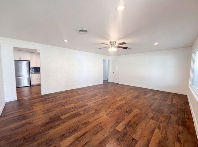 832 Central Drive, Bedford, TX 76022