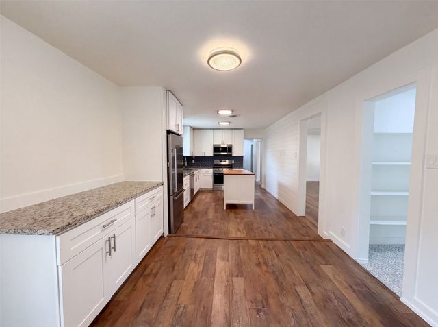 832 Central Drive, Bedford, TX 76022