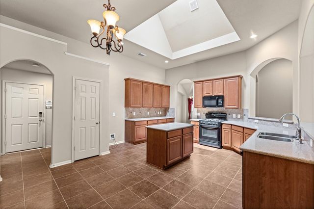 11123 Maidenfair Drive, Tomball, TX 77375