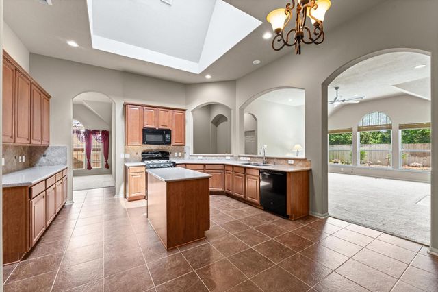 11123 Maidenfair Drive, Tomball, TX 77375