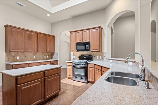 11123 Maidenfair Drive, Tomball, TX 77375
