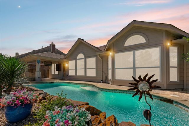 11123 Maidenfair Drive, Tomball, TX 77375