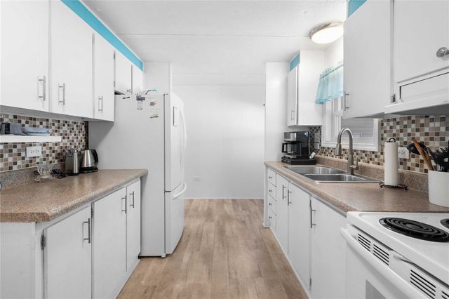 5541 BENTON STREET, Zephyrhills, FL 33542