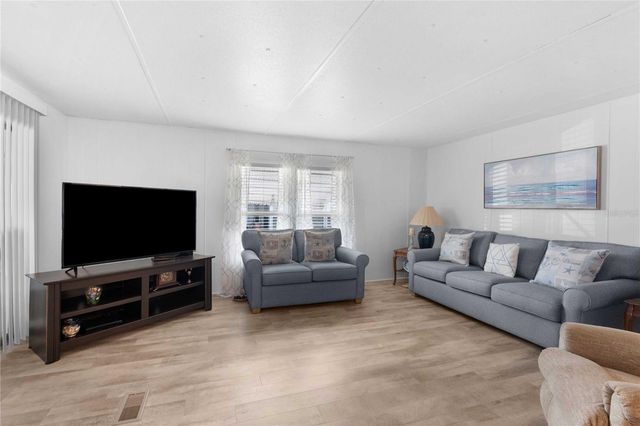 5541 BENTON STREET, Zephyrhills, FL 33542