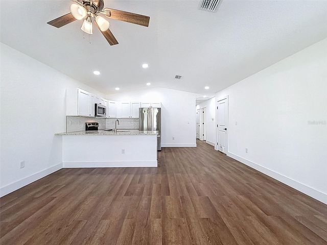 10370 GOLDEN AVENUE, Weeki Wachee, FL 34613