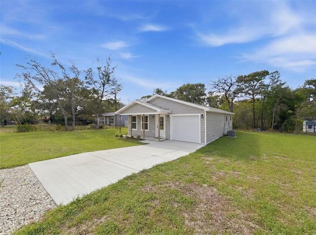10370 GOLDEN AVENUE, Weeki Wachee, FL 34613