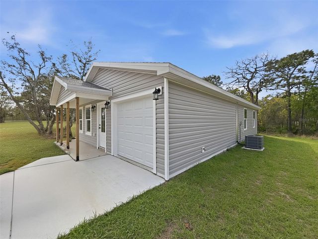 10370 GOLDEN AVENUE, Weeki Wachee, FL 34613