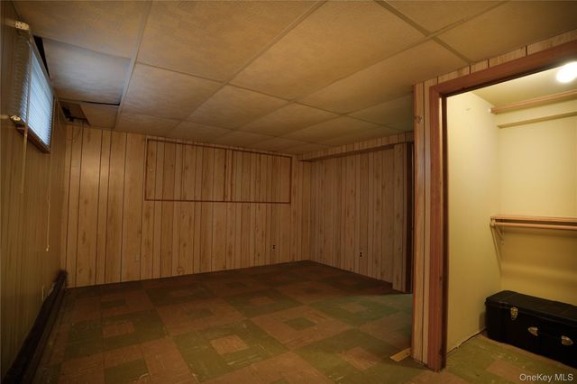 429 Mollie Boulevard, Holbrook, NY 11741