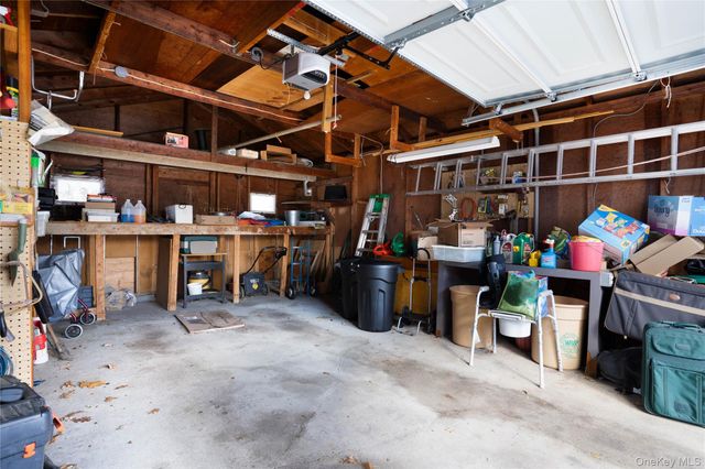 429 Mollie Boulevard, Holbrook, NY 11741