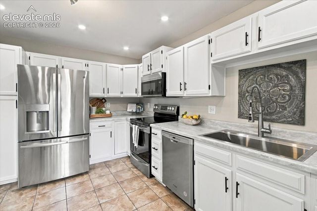 496 W Rockrimmon Boulevard F, Colorado Springs, CO 80919