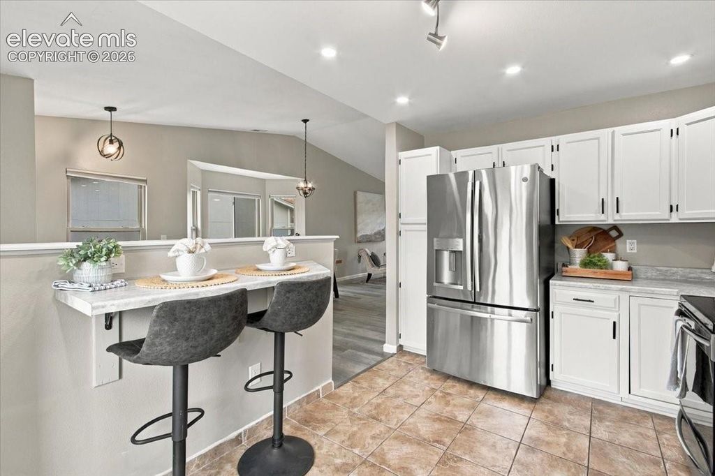 496 W Rockrimmon Boulevard F, Colorado Springs, CO 80919 — photo 2