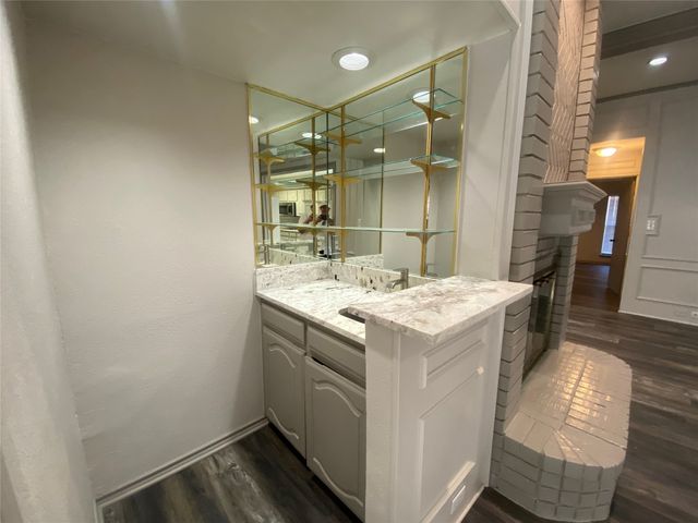 3727 Remington Drive, Carrollton, TX 75007