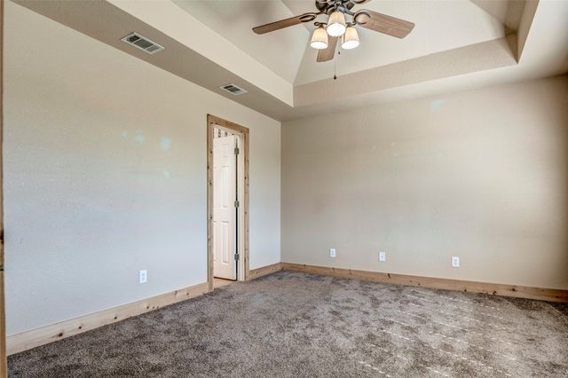 422 E Fm 6, Nevada, TX 75173