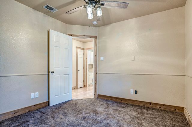 422 E Fm 6, Nevada, TX 75173